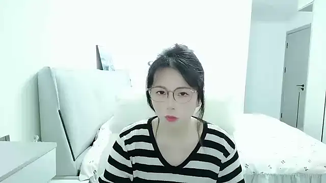 Sunset glow online show from 04-25-26, 03:31