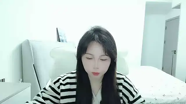 Sunset glow online show from 04-28-26, 02:33