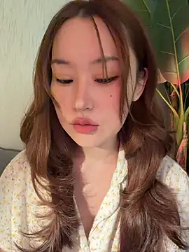 Snapshot of sphynx-_- chatting on 09-27-25, 09:58 sphynx- - online show from 09-27-25, 09:58