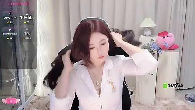 Happy Kitty online show from 01-22-25, 06:10