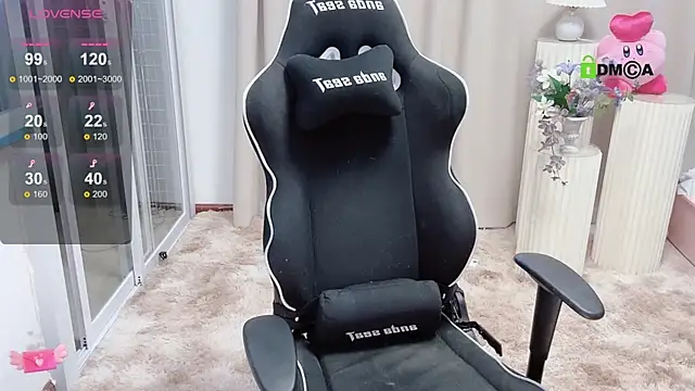 Happy Kitty online show from 02-16-25, 06:43