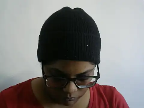 Sultryindianx100 online show from 04-28-26, 07:24