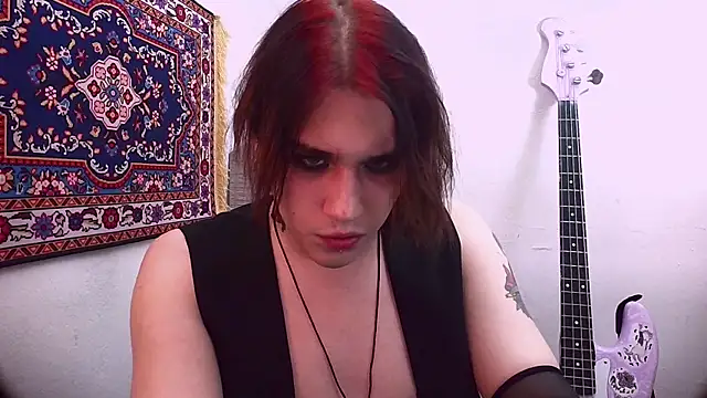 Snapshot of sademobeer chatting on 03-12-25, 08:20 sademobeer online show from 03-12-25, 08:20