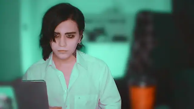 sademobeer online show from 04-10-26, 06:01