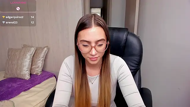 StacyConner online show from 09-17-25, 08:21