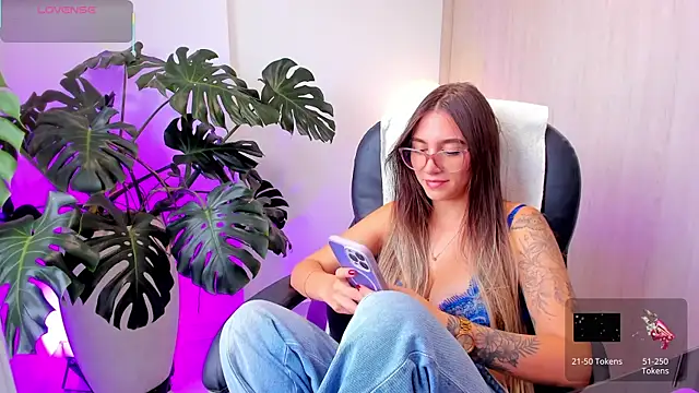 StacyConner online show from 07-18-26, 08:01