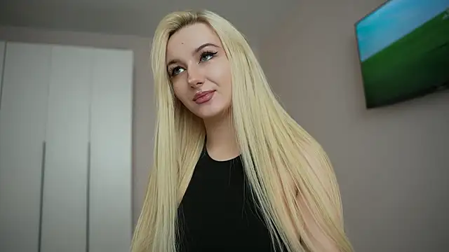 Snapshot of CatchMe1 chatting on 02-20-26, 12:27 CatchMe1 online show from 02-20-26, 12:27