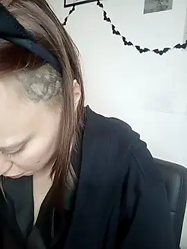 Snapshot of Aelita_bb chatting on 01-15-25, 02:24 Aelita bb online show from 01-15-25, 02:24