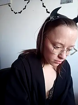 Snapshot of Aelita_bb chatting on 02-20-25, 01:08 Aelita bb online show from 02-20-25, 01:08