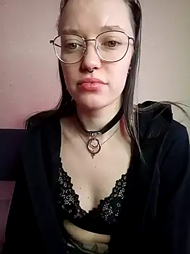 Snapshot of Aelita_bb chatting on 10-22-25, 09:53 Aelita bb online show from 10-22-25, 09:53