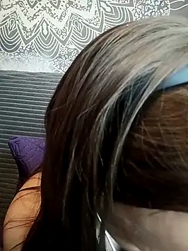 Snapshot of Aelita_bb chatting on 11-14-25, 02:49 Aelita bb online show from 11-14-25, 02:49