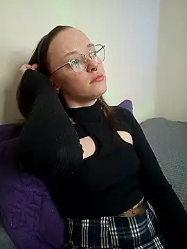 Snapshot of Aelita_bb chatting on 02-19-26, 10:22 Aelita bb online show from 02-19-26, 10:22