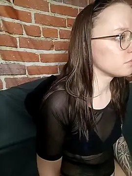 Snapshot of Aelita_bb chatting on 03-16-26, 04:22 Aelita bb online show from 03-16-26, 04:22