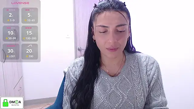 EricaVanderhill online show from 10-30-25, 01:29