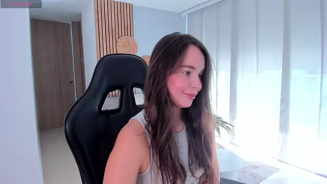 AnnieHallX online show from 10-06-25, 08:06