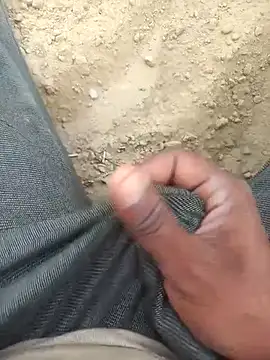 FinableKnee online show from 10-21-25, 04:13