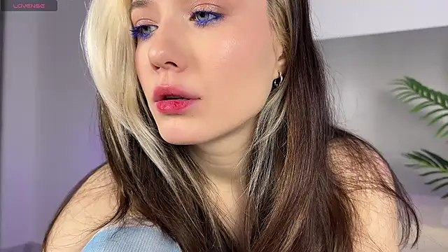  blowjob queen online show from 06-14-26, 10:23