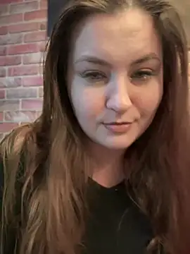 Snapshot of CandyShoopp chatting on 01-17-25, 04:47 CandyShoopp online show from 01-17-25, 04:47