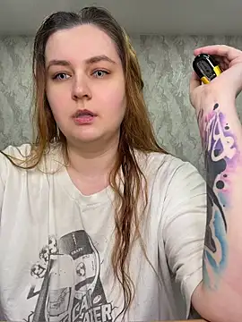 CandyShoopp online show from 04-17-26, 08:12