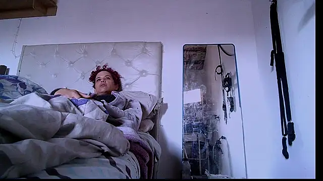 Snapshot of Alicbranca chatting on 10-29-25, 10:39 Alicbranca online show from 10-29-25, 10:39