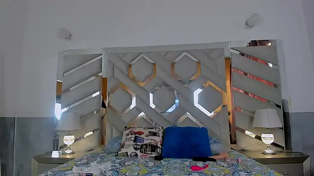 alexandra fire69x online show from 03-25-26, 02:45