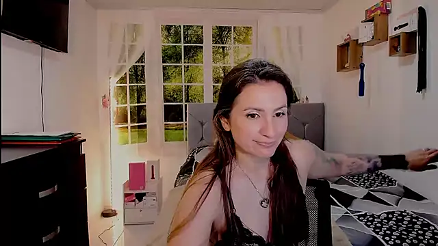Snapshot of vanessabrown_ chatting on 07-02-26, 02:34 vanessabrown online show from 07-02-26, 02:34
