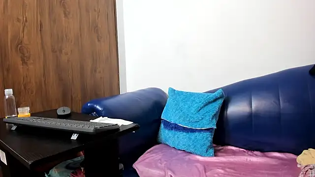 Mature Skinny online show from 10-25-25, 07:05