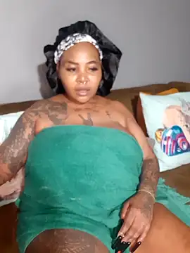 Snapshot of PearlSexxy69 chatting on 03-05-25, 12:16 PearlSexxy69 online show from 03-05-25, 12:16