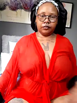 Snapshot of PearlSexxy69 chatting on 03-07-25, 12:45 PearlSexxy69 online show from 03-07-25, 12:45