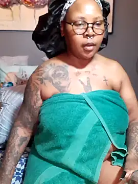 Snapshot of PearlSexxy69 chatting on 03-09-25, 06:54 PearlSexxy69 online show from 03-09-25, 06:54