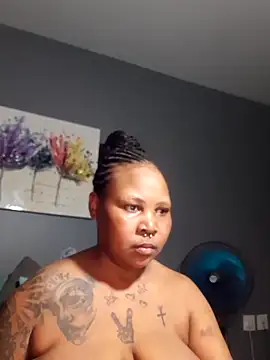 Snapshot of PearlSexxy69 chatting on 03-19-25, 01:32 PearlSexxy69 online show from 03-19-25, 01:32