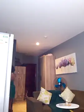 Snapshot of PearlSexxy69 chatting on 10-09-25, 02:42 PearlSexxy69 online show from 10-09-25, 02:42