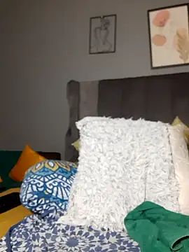 Snapshot of PearlSexxy69 chatting on 10-19-25, 12:00 PearlSexxy69 online show from 10-19-25, 12:00