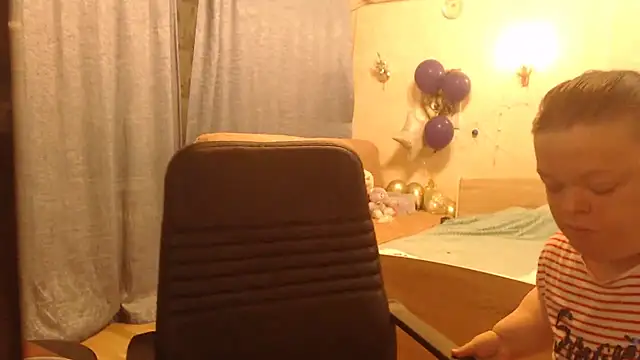 Janiffer MiMi online show from 01-01-25, 08:47