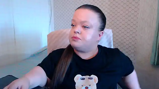 Janiffer MiMi online show from 06-20-26, 02:20