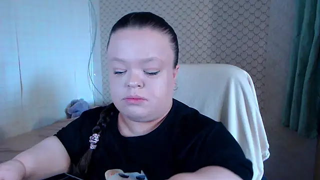 Janiffer MiMi online show from 07-22-26, 03:37