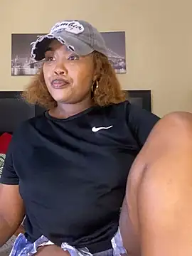 Snapshot of BADFATASS85 chatting on 06-26-26, 04:11 BADFATASS85 online show from 06-26-26, 04:11