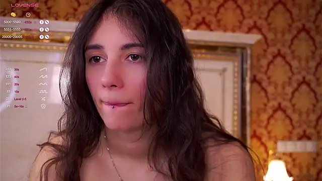 Snapshot of Holla_Molly chatting on 02-14-25, 10:49 Holla Molly online show from 02-14-25, 10:49