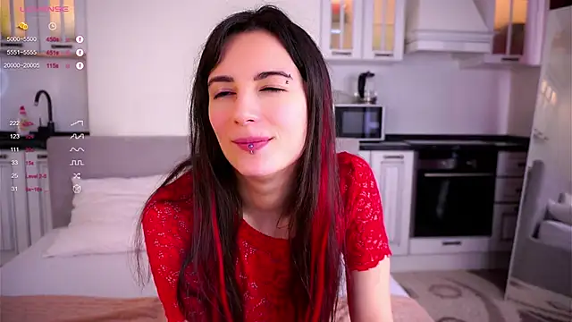 Snapshot of Holla_Molly chatting on 02-23-25, 05:34 Holla Molly online show from 02-23-25, 05:34