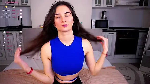 Snapshot of Holla_Molly chatting on 02-25-25, 05:19 Holla Molly online show from 02-25-25, 05:19