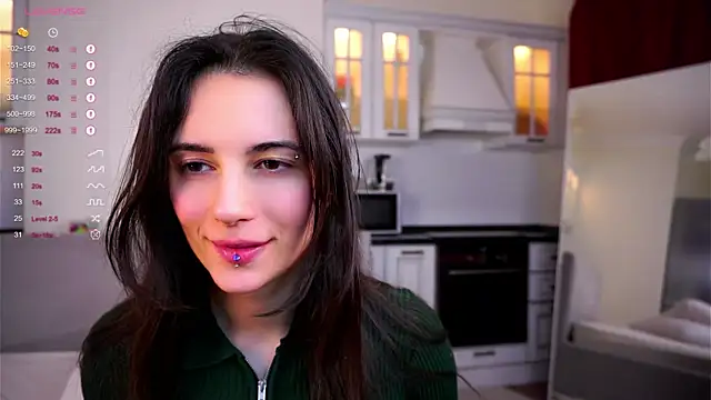 Snapshot of Holla_Molly chatting on 02-27-25, 02:43 Holla Molly online show from 02-27-25, 02:43