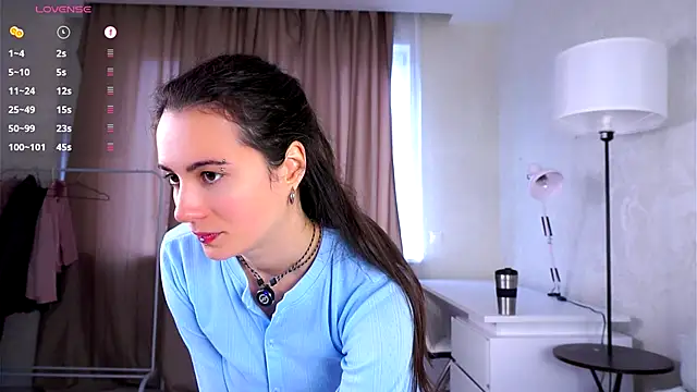 Snapshot of Holla_Molly chatting on 10-02-25, 05:36 Holla Molly online show from 10-02-25, 05:36