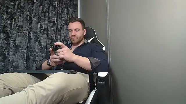 Thori92 online show from 02-11-25, 05:07