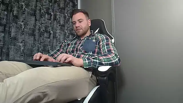 Thori92 online show from 02-16-25, 06:43