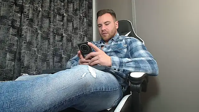 Thori92 online show from 02-17-25, 06:15