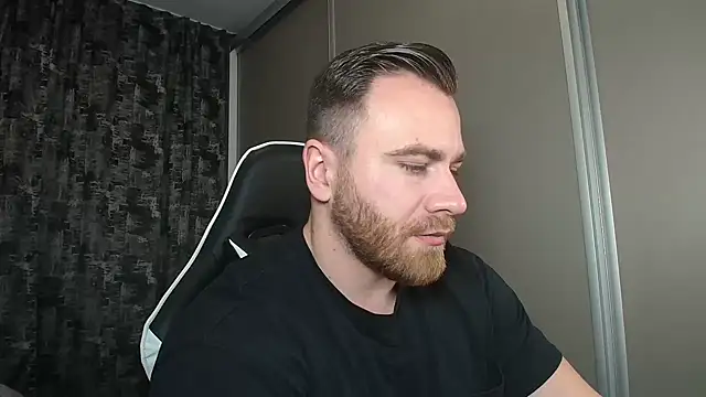 Thori92 online show from 03-04-25, 05:34