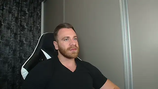 Thori92 online show from 06-15-26, 02:08