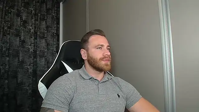 Thori92 online show from 06-18-26, 06:12