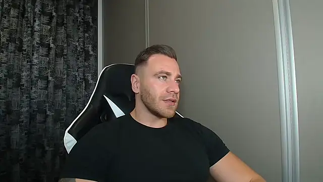 Thori92 online show from 07-19-26, 01:15