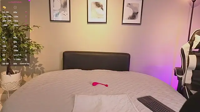 JacoboSwam online show from 04-24-26, 03:31